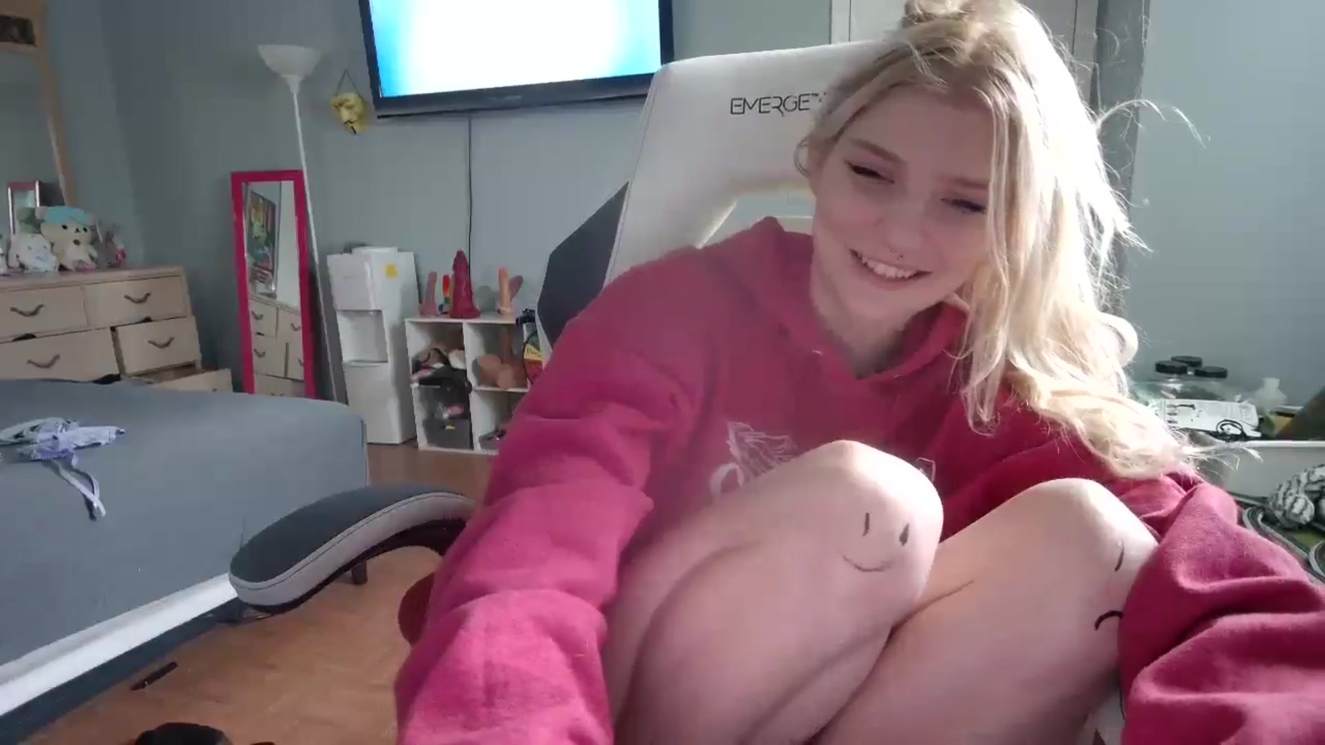 Gallery image thumbnail from DuckChan0's myfreecams stream on, 11/13/2024, 15:25 image 20 of 20