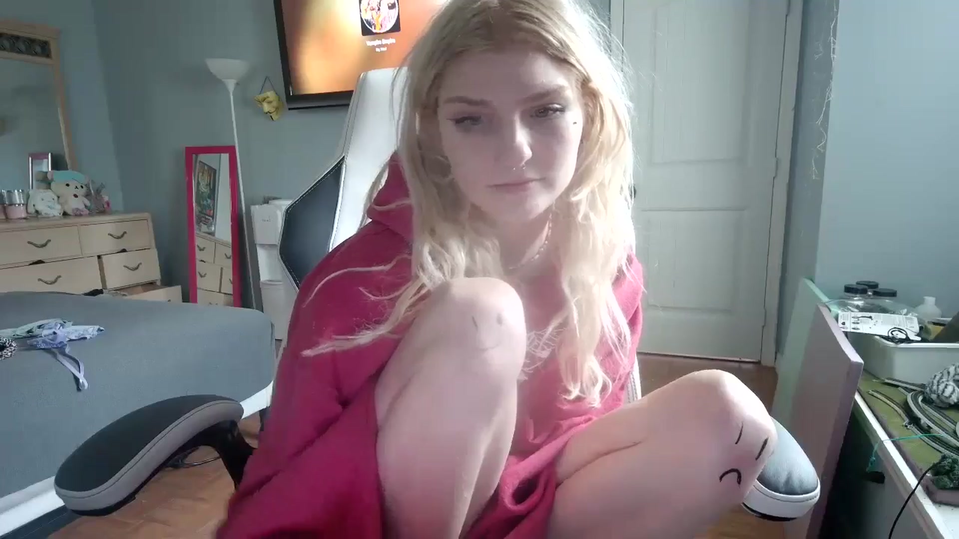 Gallery image thumbnail from DuckChan0's myfreecams stream on, 11/13/2024, 16:41 image 19 of 20
