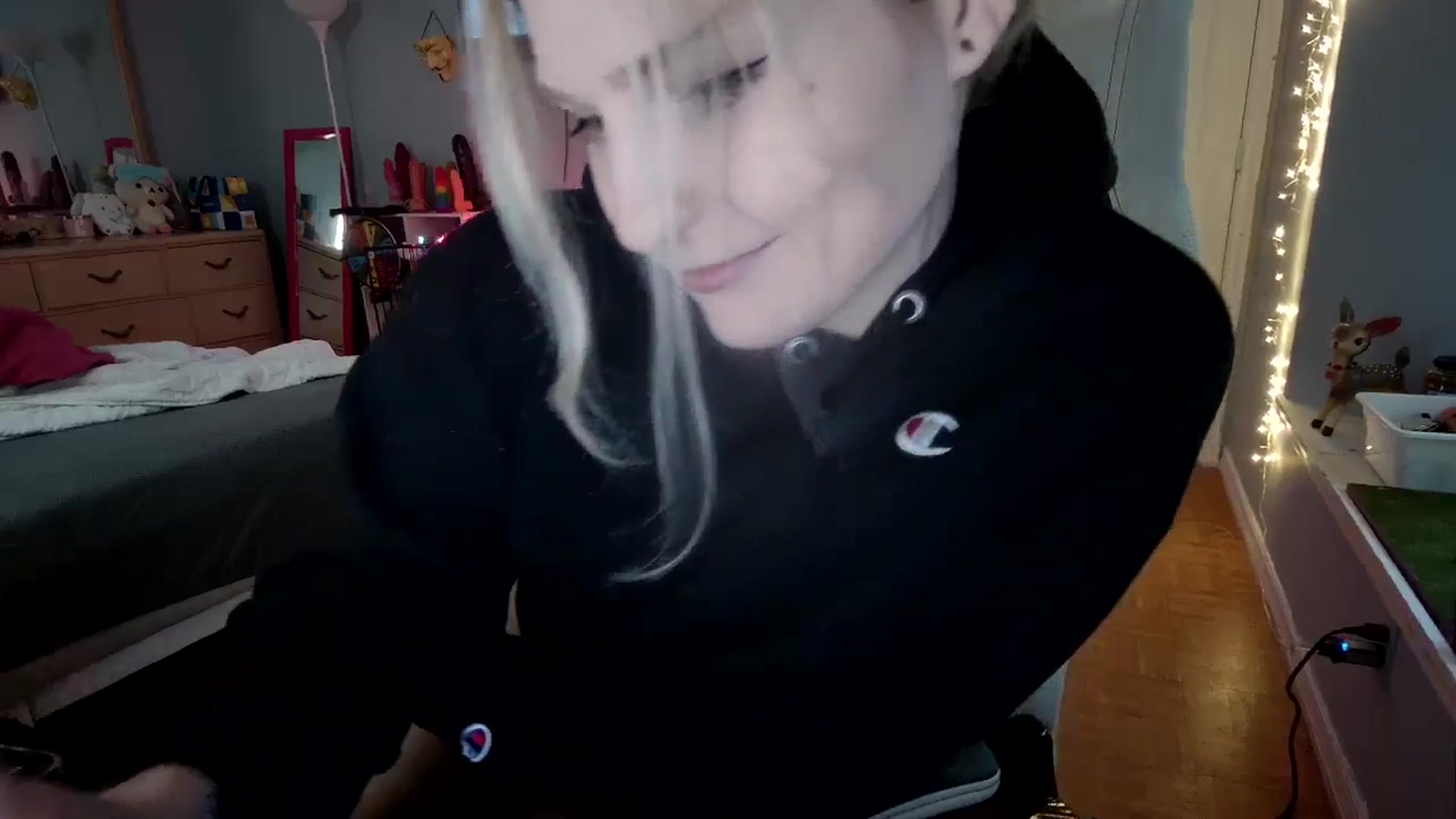 Gallery image thumbnail from DuckChan0's myfreecams stream on, 11/14/2024, 14:39 image 4 of 20