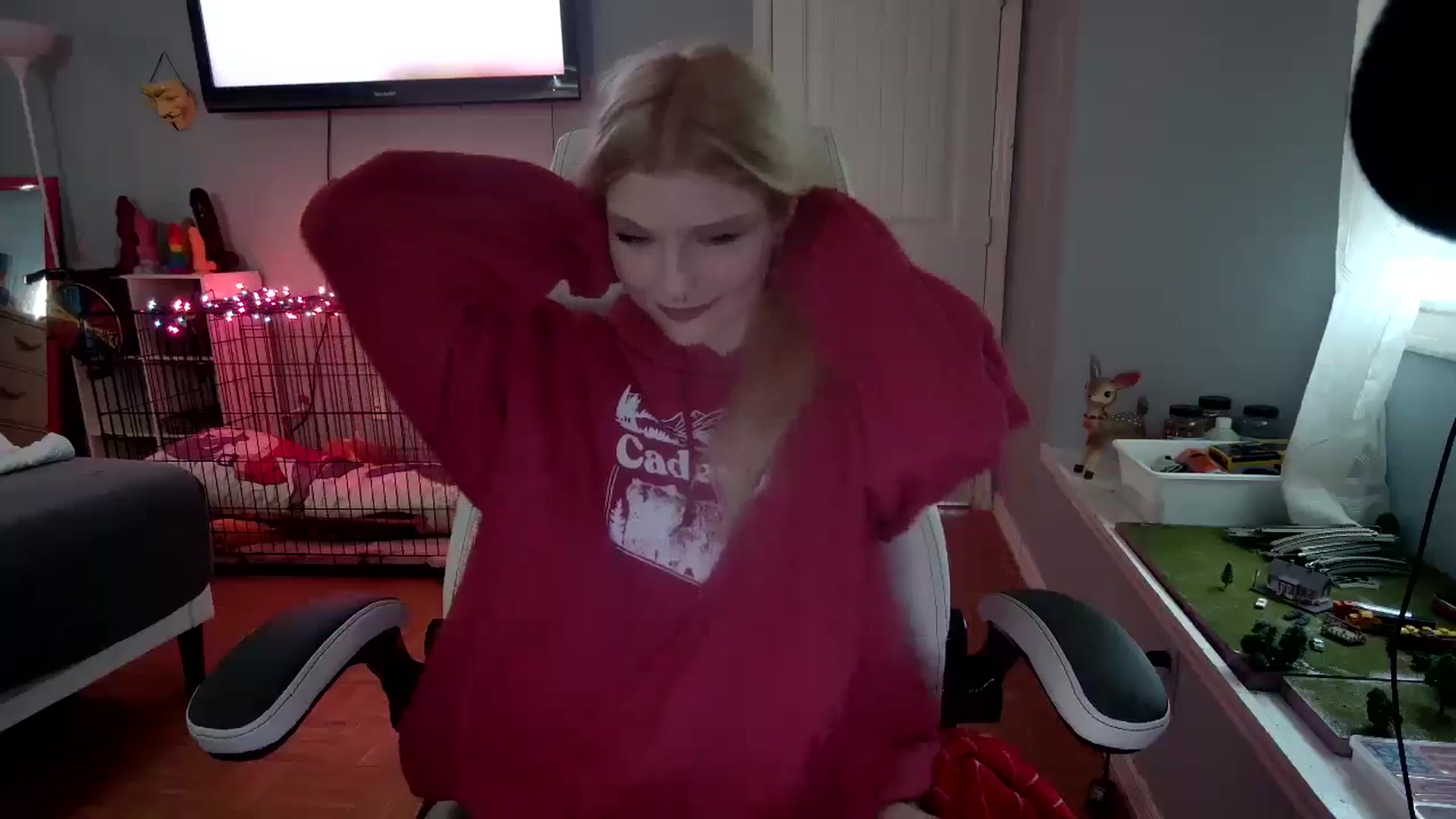 Gallery image thumbnail from DuckChan0's myfreecams stream on, 11/14/2024, 17:48 image 2 of 20