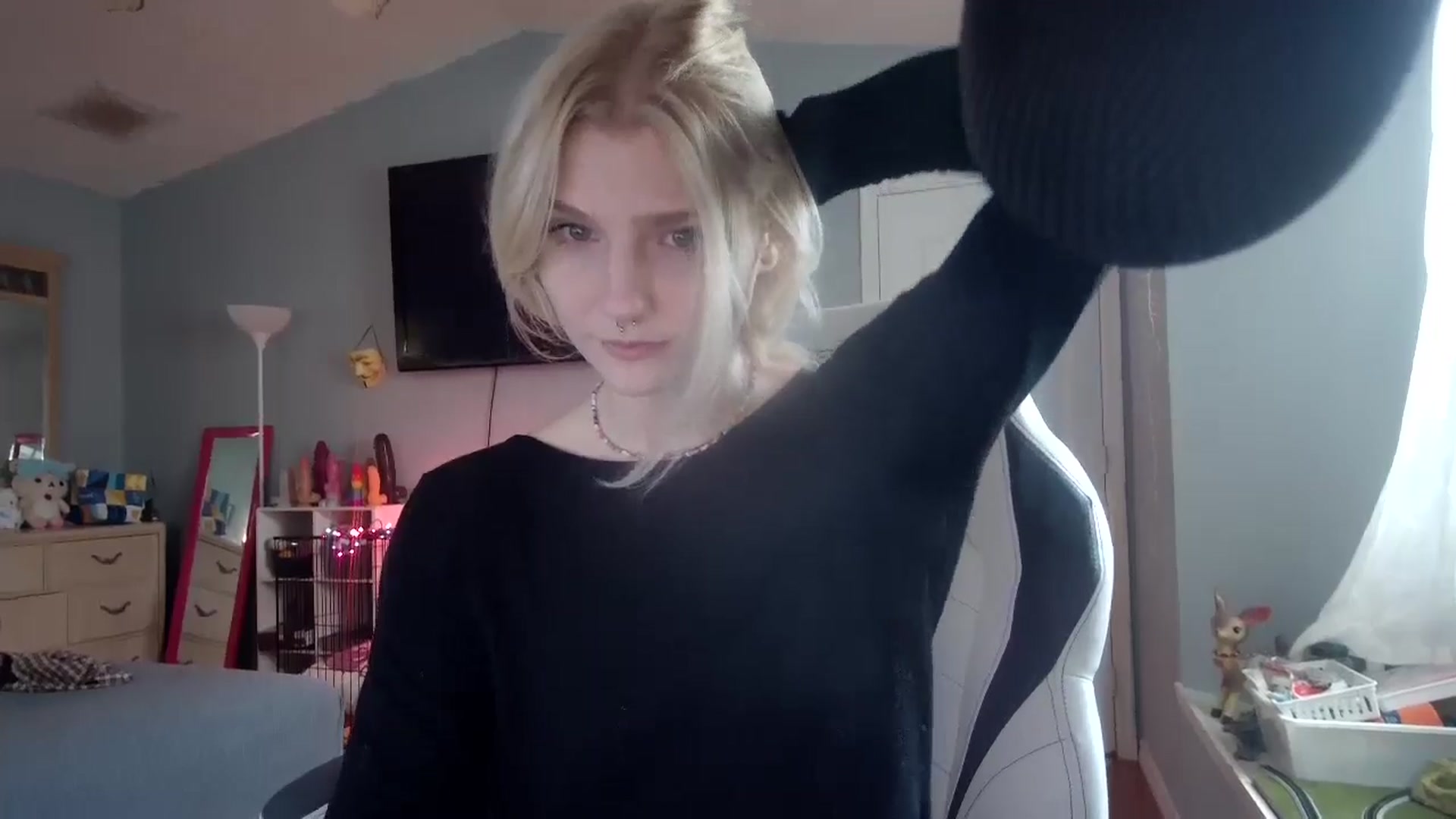 Gallery image thumbnail from DuckChan0's myfreecams stream on, 11/15/2024, 15:08 image 15 of 20