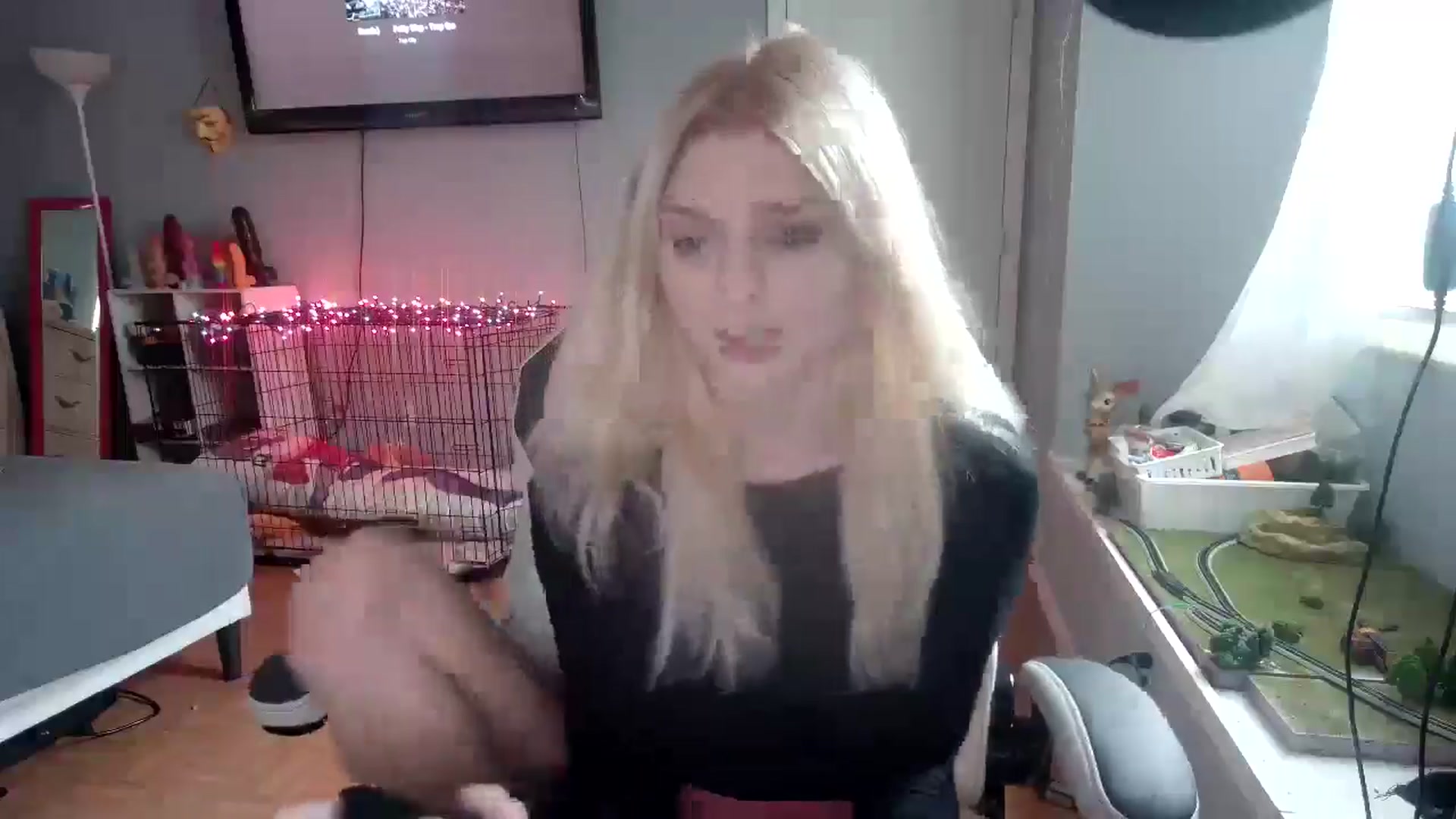 Gallery image thumbnail from DuckChan0's myfreecams stream on, 11/15/2024, 15:08 image 7 of 20