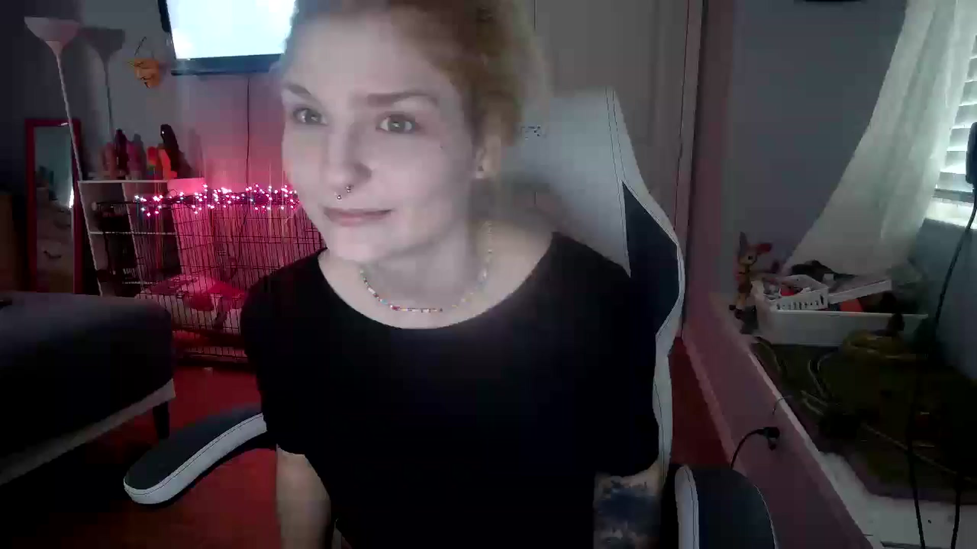 Gallery image thumbnail from DuckChan0's myfreecams stream on, 11/15/2024, 15:08 image 2 of 20