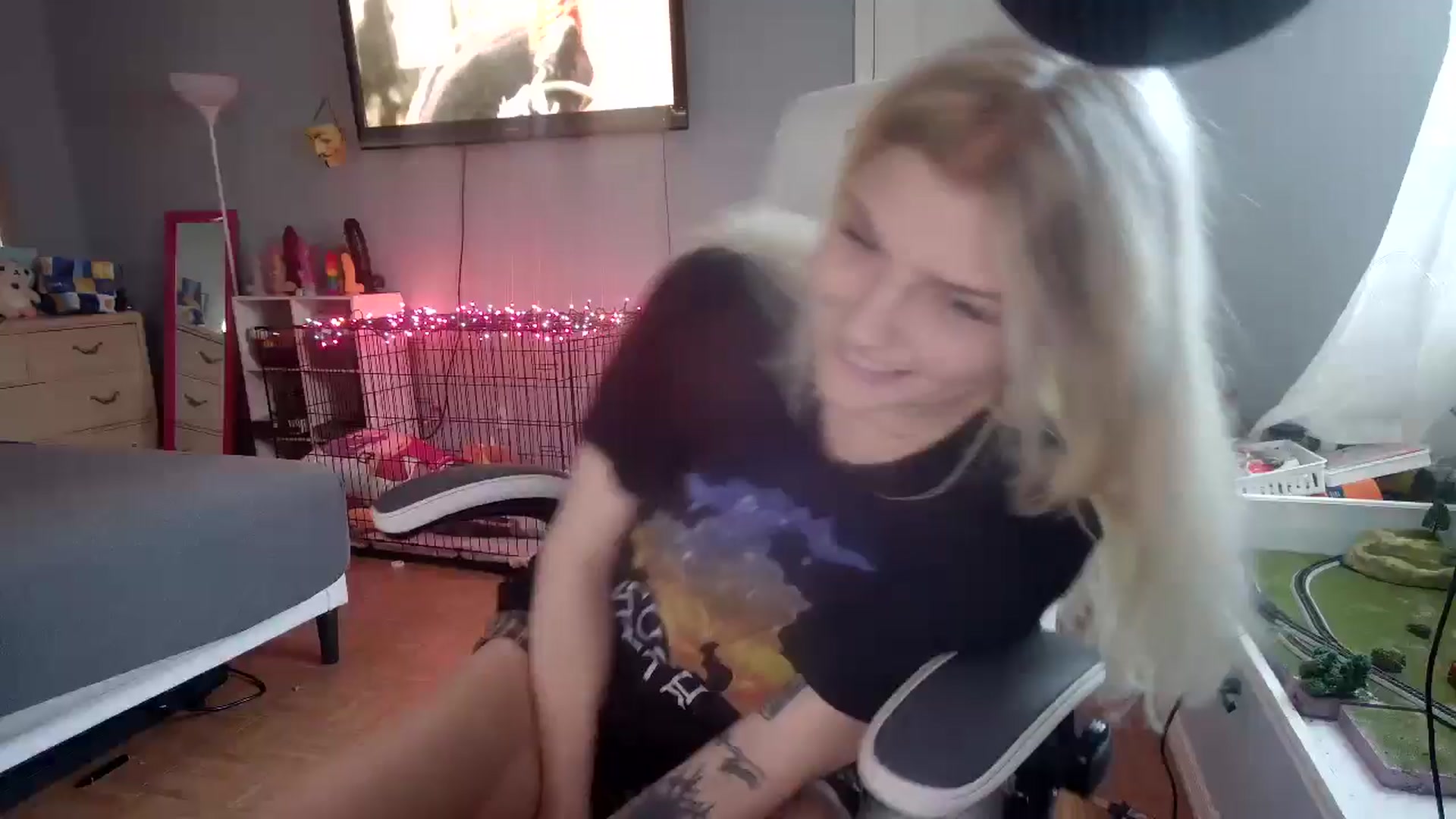 Gallery image thumbnail from DuckChan0's myfreecams stream on, 11/15/2024, 15:25 image 1 of 20