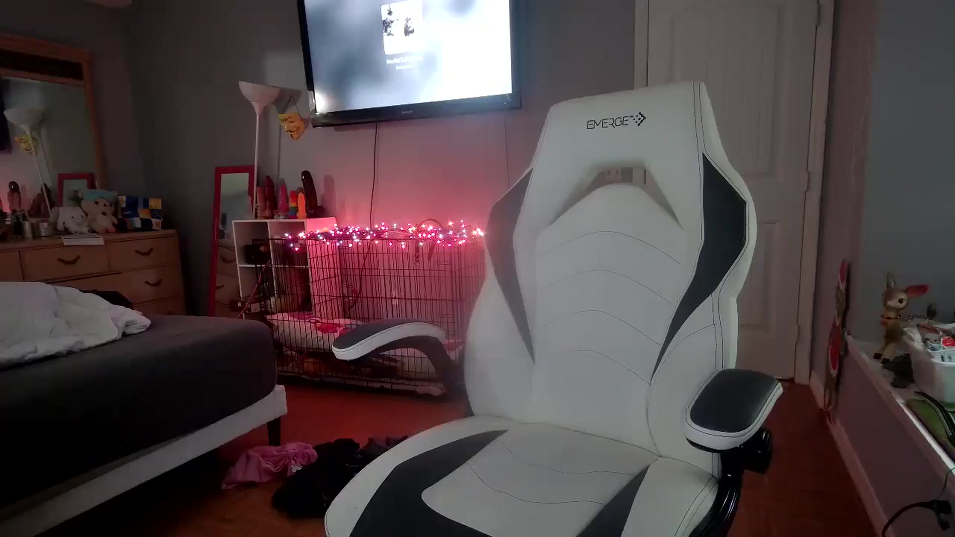 Gallery image thumbnail from DuckChan0's myfreecams stream on, 11/18/2024, 14:36 image 1 of 20