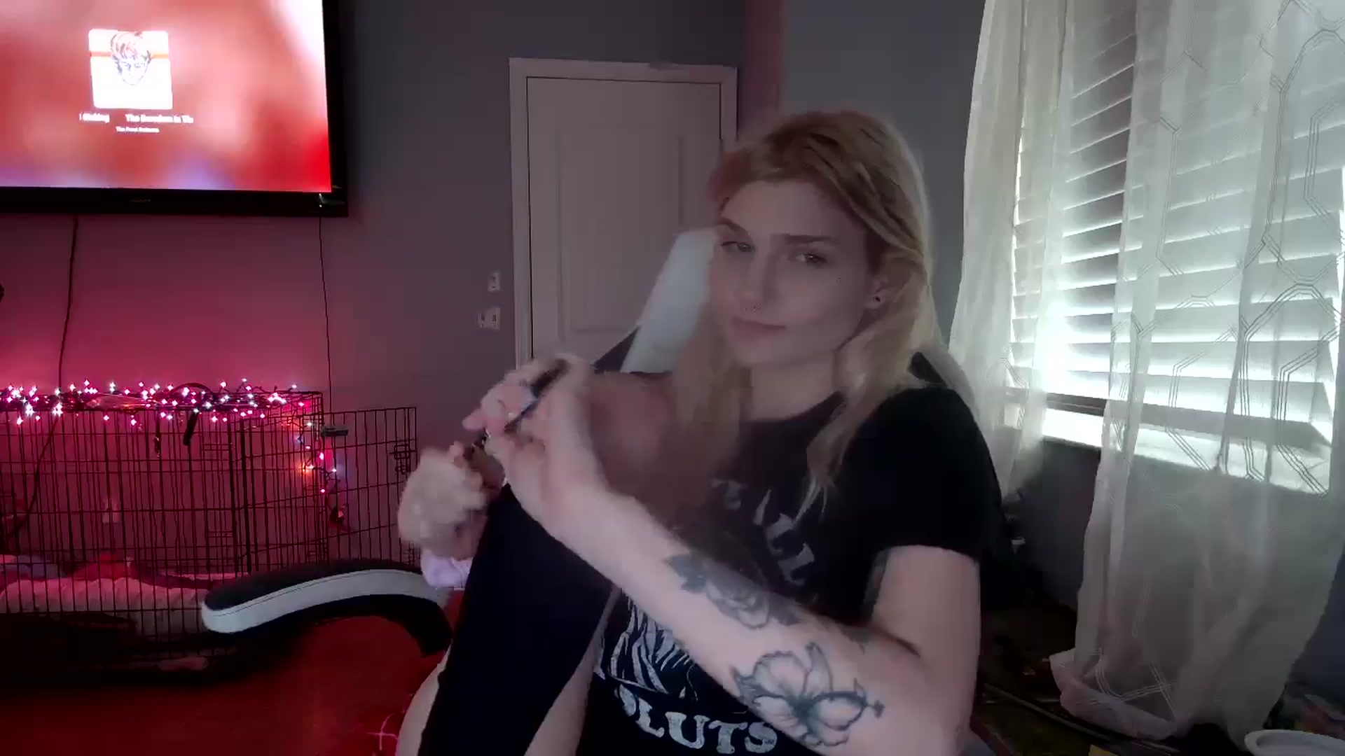 Gallery image thumbnail from DuckChan0's myfreecams stream on, 11/19/2024, 16:02 image 16 of 20