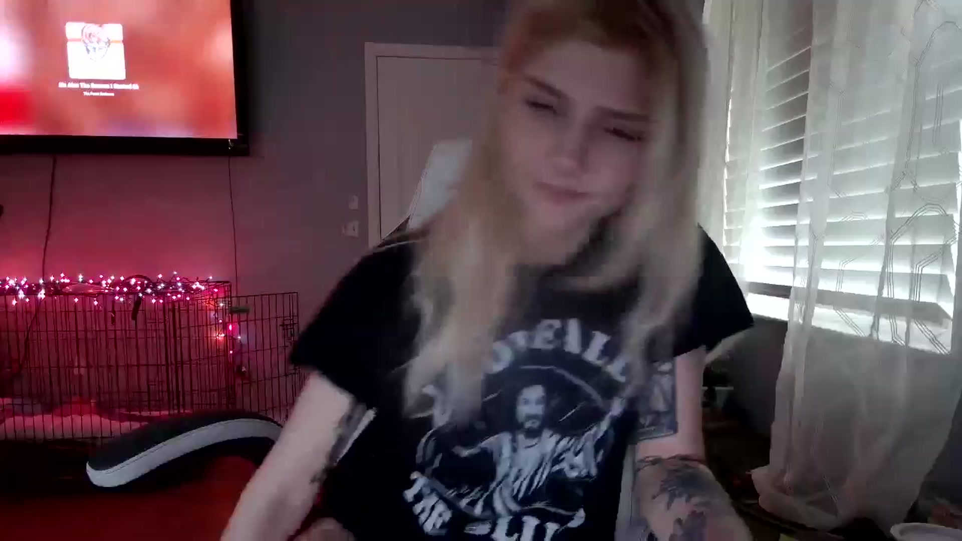 Gallery image thumbnail from DuckChan0's myfreecams stream on, 11/19/2024, 16:02 image 15 of 20