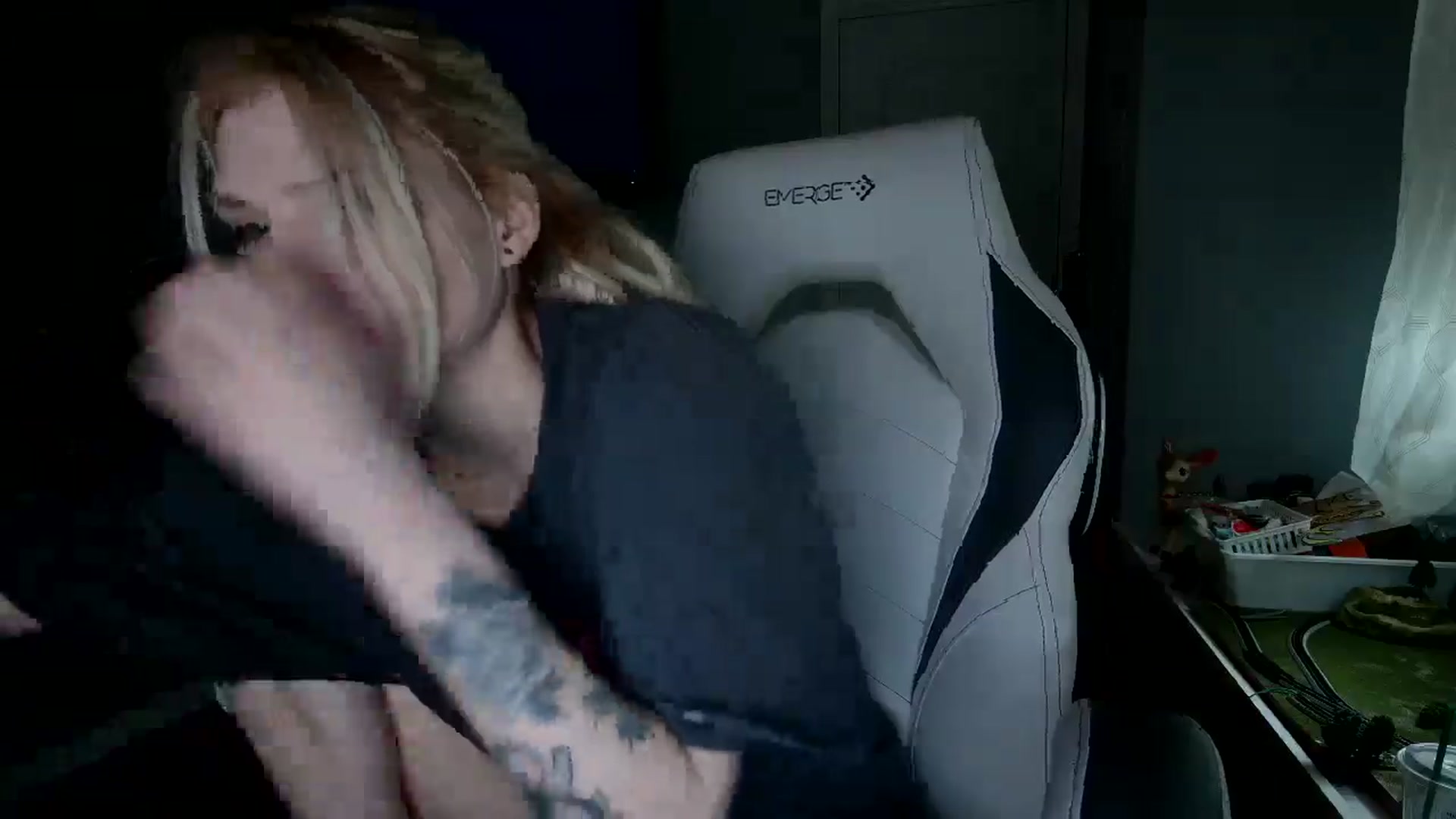 Gallery image thumbnail from DuckChan0's myfreecams stream on, 11/20/2024, 17:57 image 5 of 20