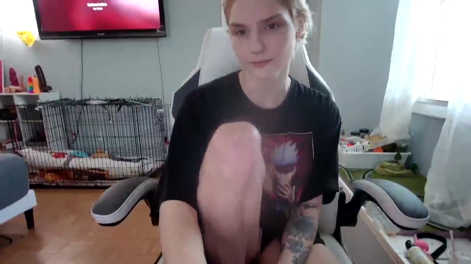 Gallery image thumbnail from DuckChan0's myfreecams stream on, 11/21/2024, 16:21 image 3 of 20