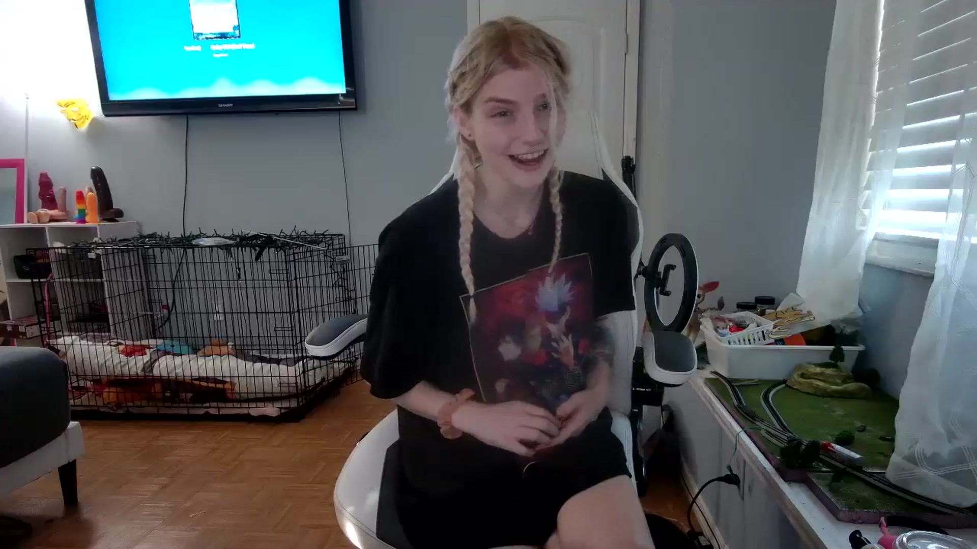 Gallery image thumbnail from DuckChan0's myfreecams stream on, 11/21/2024, 16:21 image 15 of 20