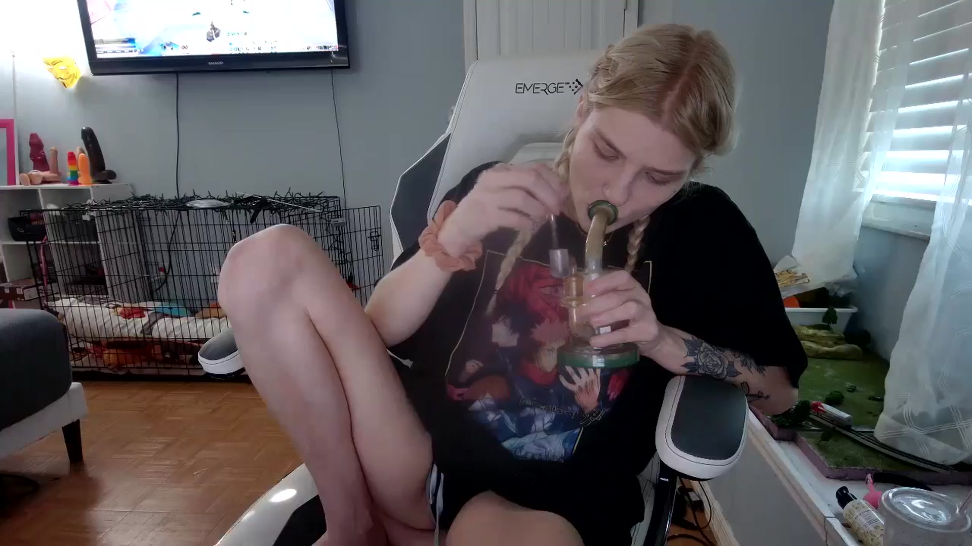 Gallery image thumbnail from DuckChan0's myfreecams stream on, 11/21/2024, 16:21 image 19 of 20