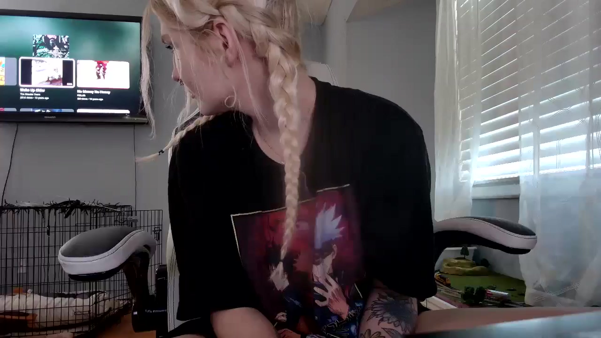 Gallery image thumbnail from DuckChan0's myfreecams stream on, 11/21/2024, 17:13 image 11 of 20