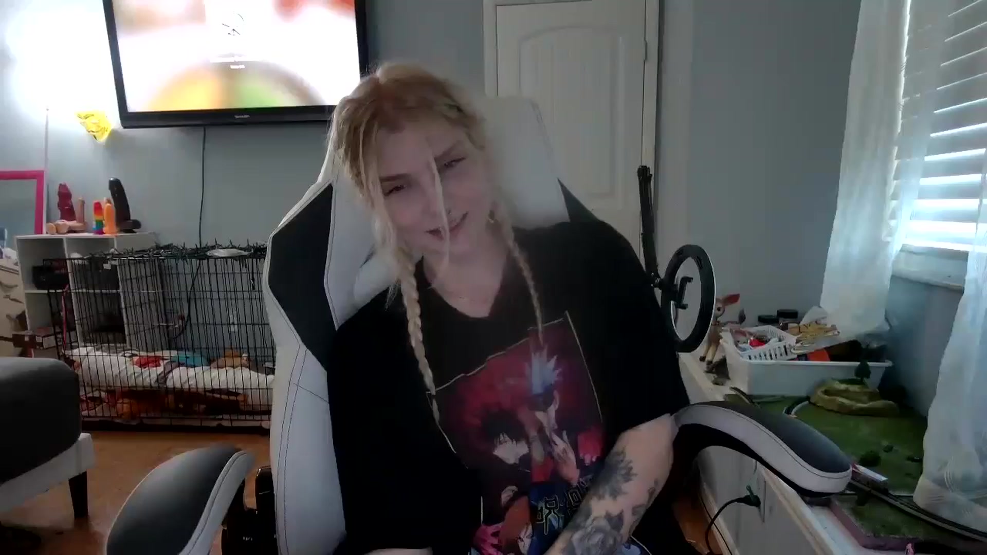 Gallery image thumbnail from DuckChan0's myfreecams stream on, 11/21/2024, 17:13 image 16 of 20