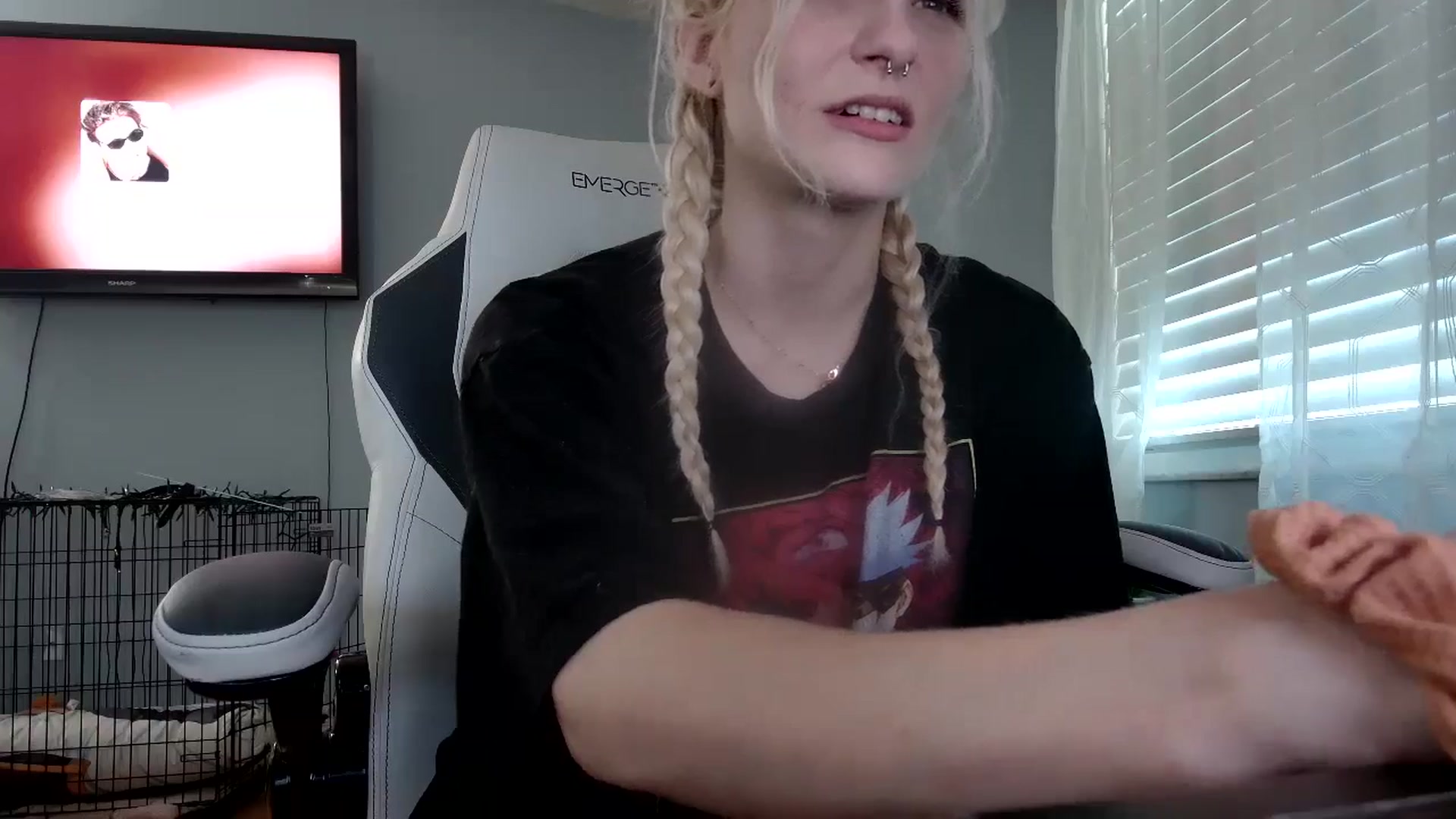Gallery image thumbnail from DuckChan0's myfreecams stream on, 11/21/2024, 17:13 image 12 of 20