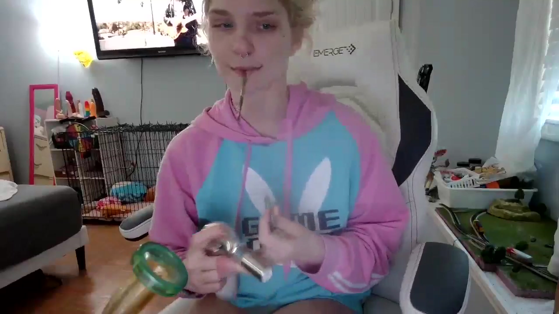 Gallery image thumbnail from DuckChan0's myfreecams stream on, 11/22/2024, 14:43 image 19 of 20