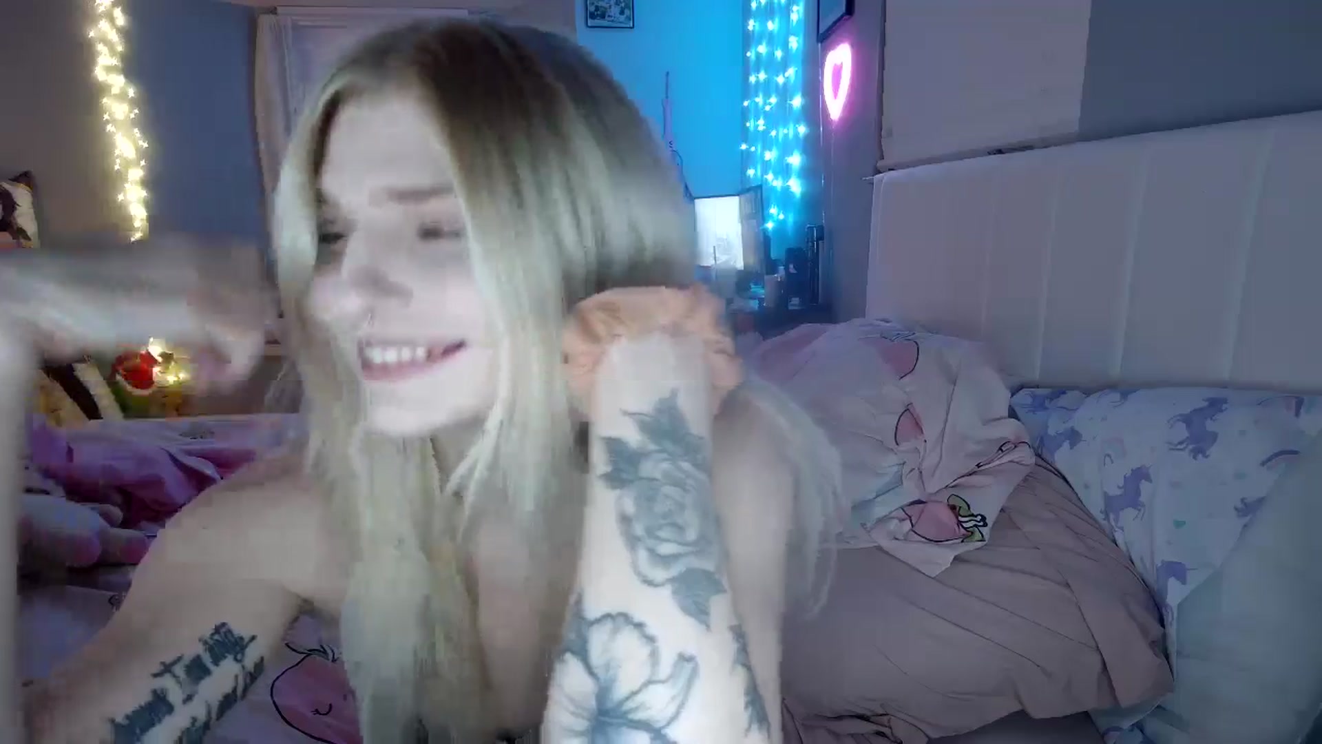 Gallery image thumbnail from DuckChan0's myfreecams stream on, 12/02/2024, 01:03 image 2 of 20