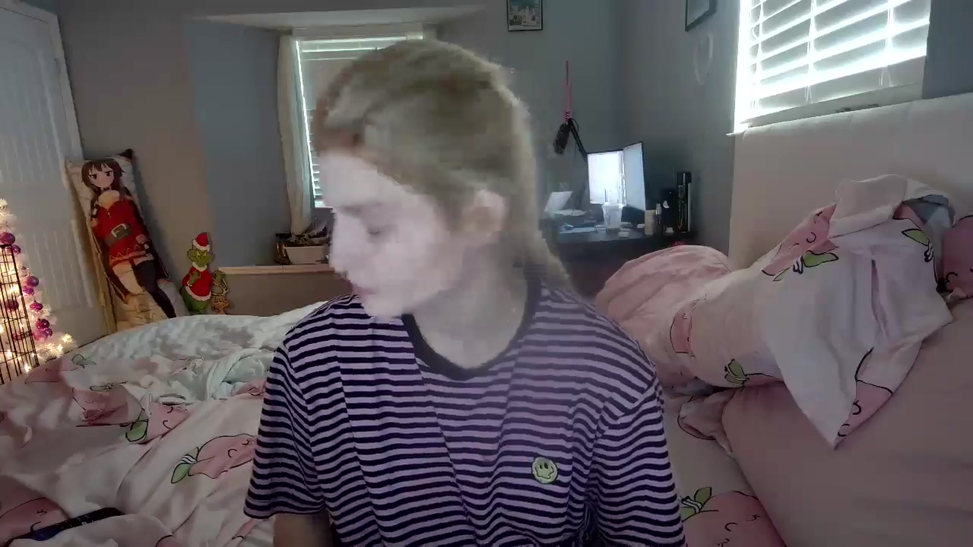 Gallery image thumbnail from DuckChan0's myfreecams stream on, 12/02/2024, 15:28 image 3 of 20