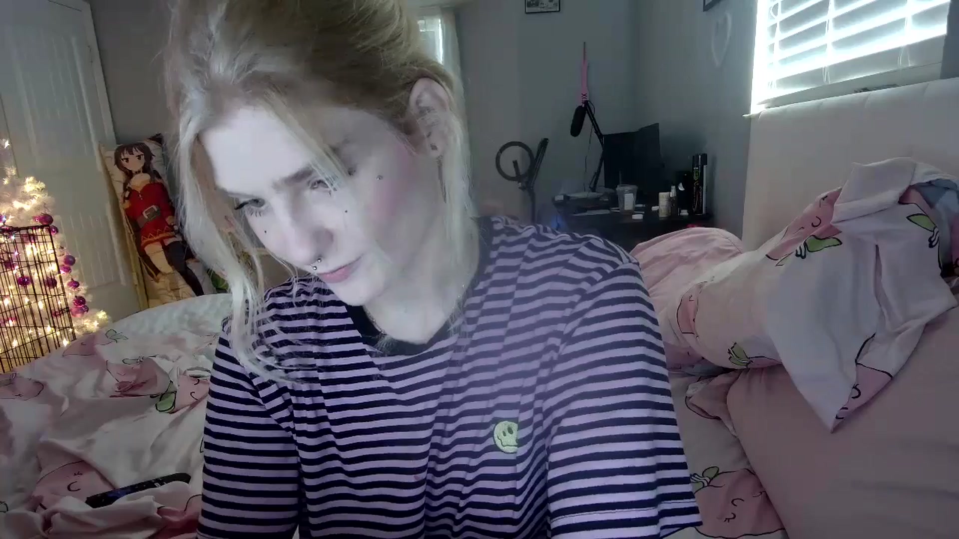 Gallery image thumbnail from DuckChan0's myfreecams stream on, 12/02/2024, 15:28 image 5 of 20