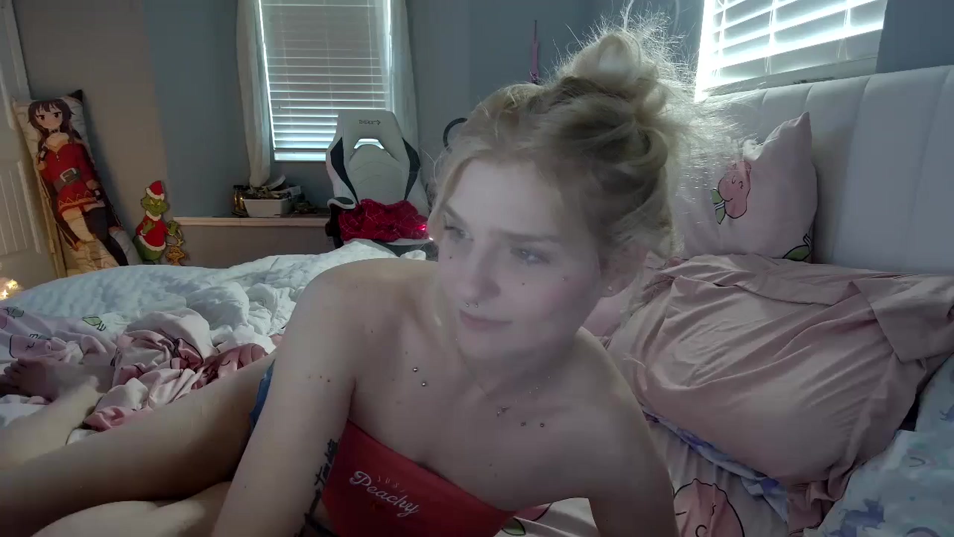 Gallery image thumbnail from DuckChan0's myfreecams stream on, 12/02/2024, 16:48 image 6 of 20