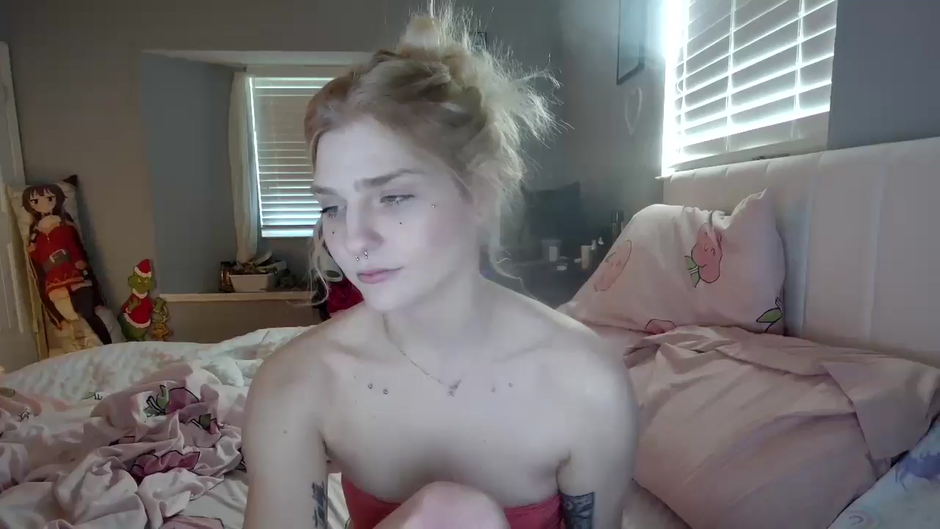 Gallery image thumbnail from DuckChan0's myfreecams stream on, 12/02/2024, 16:48 image 12 of 20