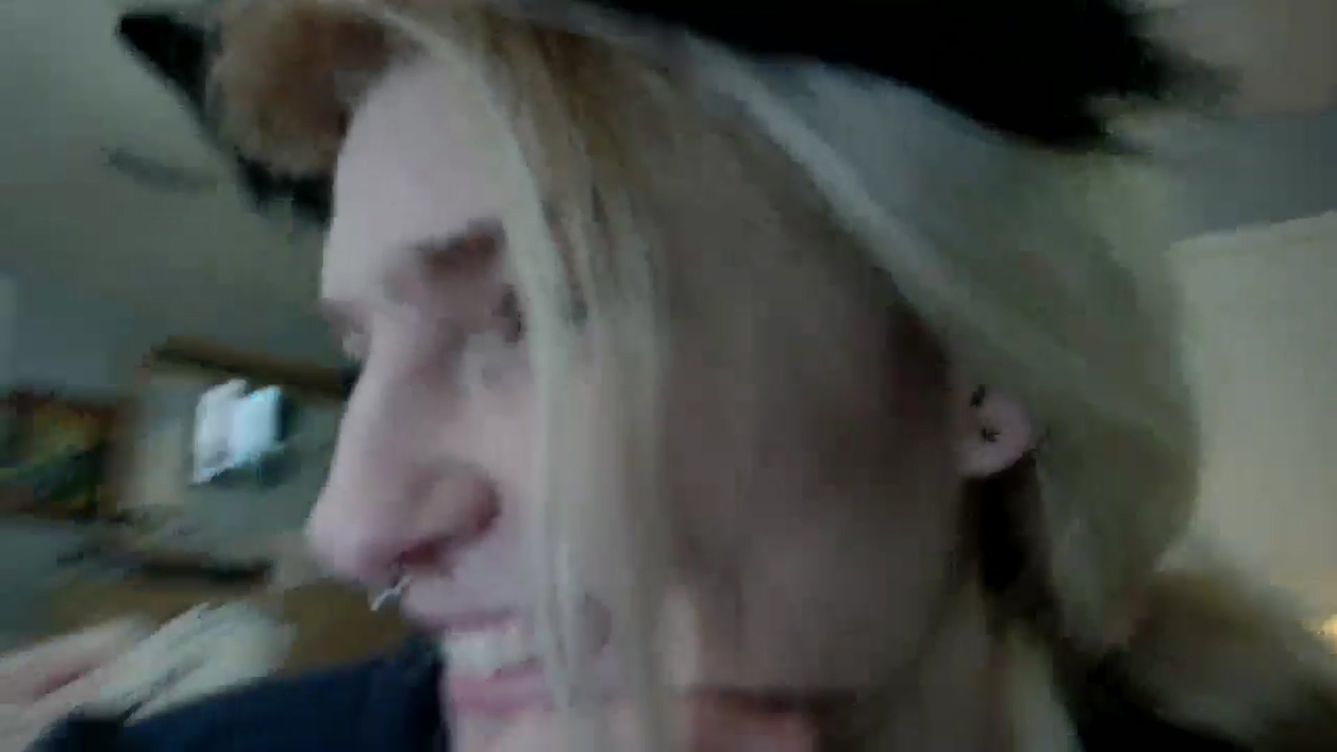 Gallery image thumbnail from DuckChan0's myfreecams stream on, 12/05/2024, 14:56 image 14 of 20