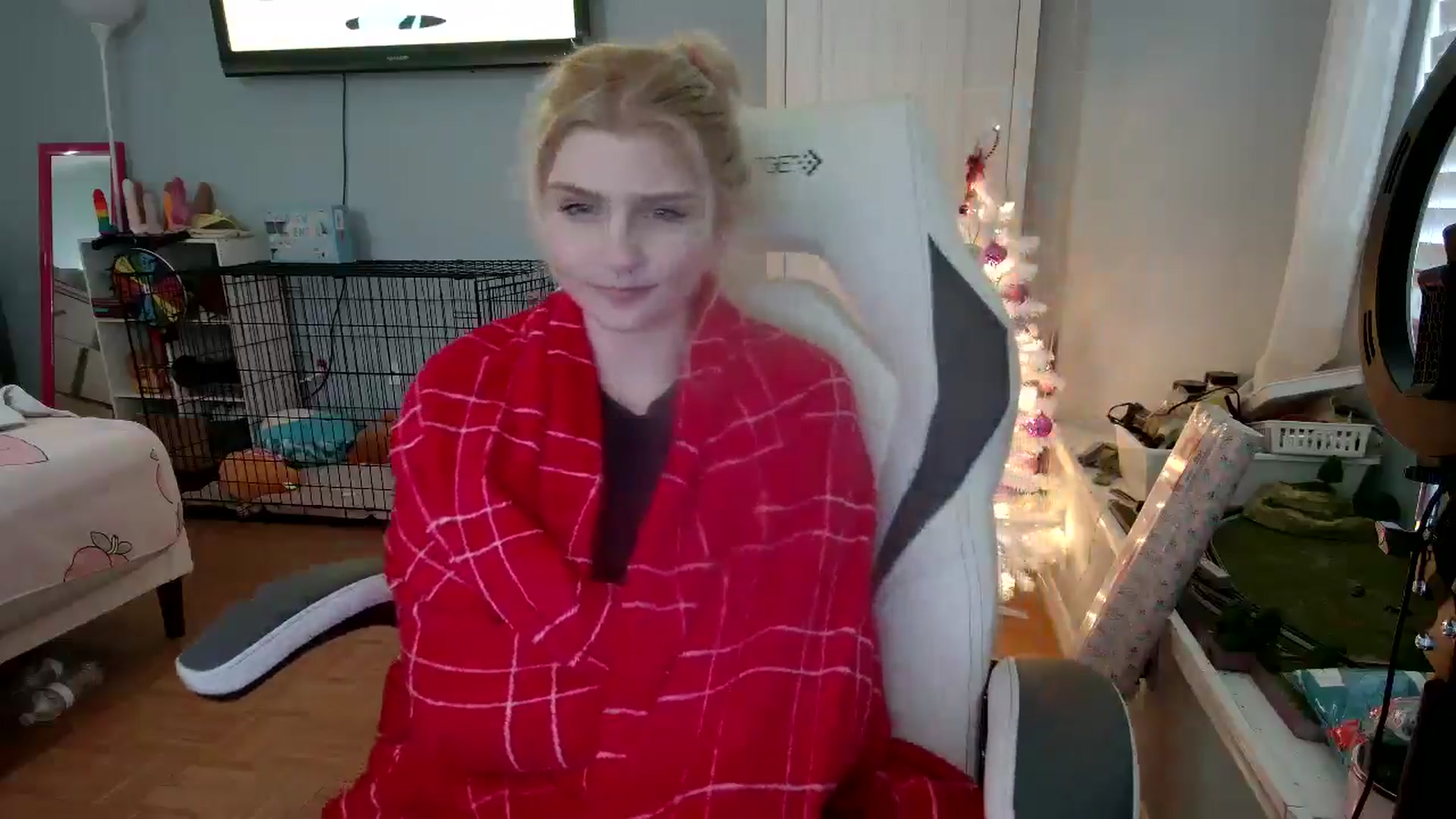 Gallery image thumbnail from DuckChan0's myfreecams stream on, 12/05/2024, 15:55 image 12 of 20