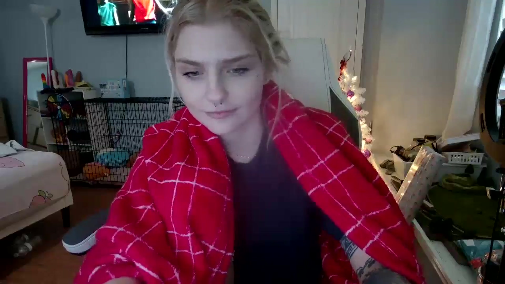 Gallery image thumbnail from DuckChan0's myfreecams stream on, 12/05/2024, 15:55 image 7 of 20