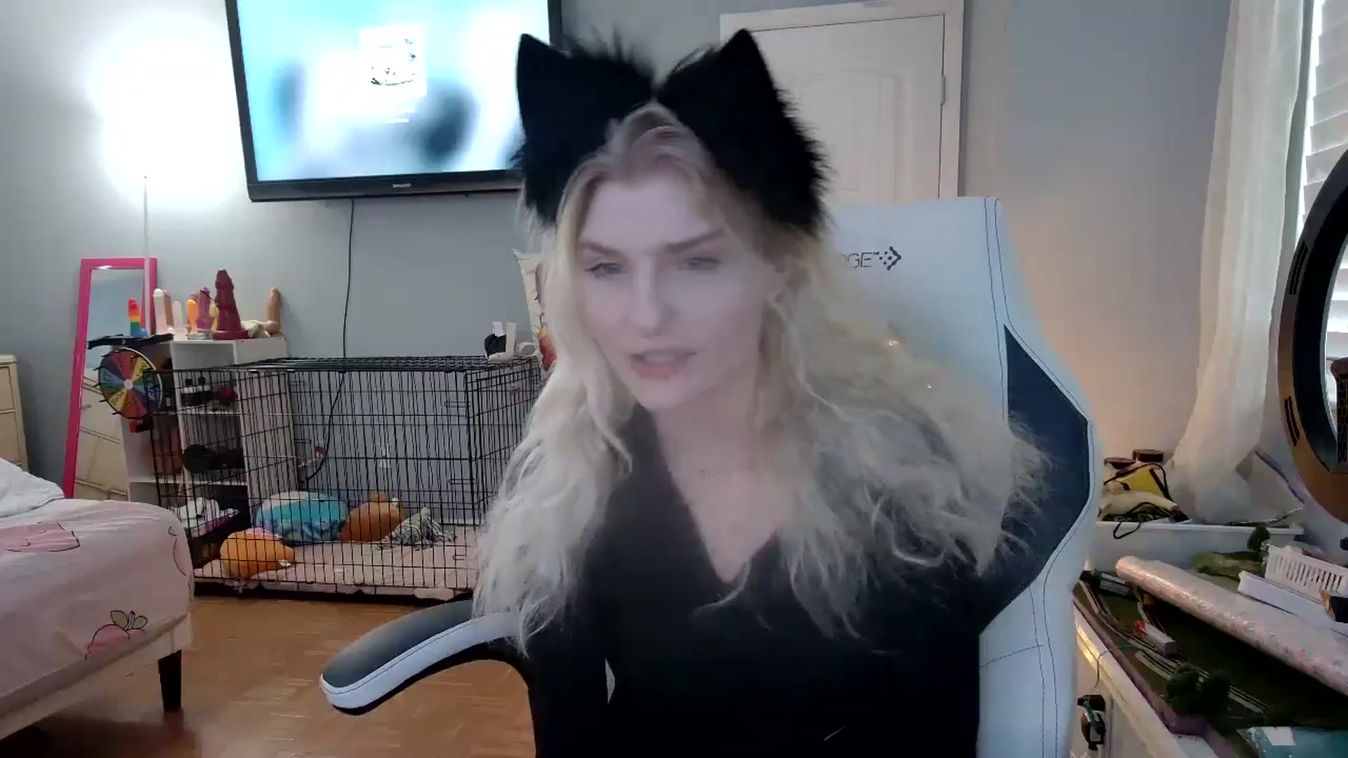 Gallery image thumbnail from DuckChan0's myfreecams stream on, 12/07/2024, 17:19 image 9 of 20