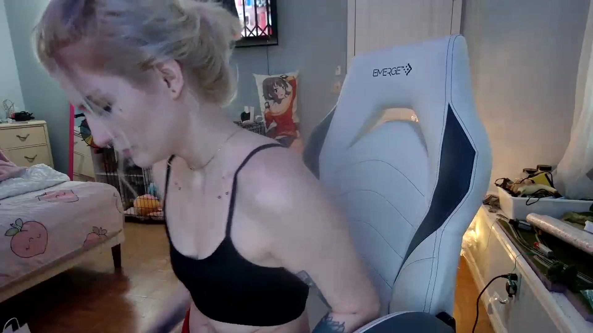 Gallery image thumbnail from DuckChan0's myfreecams stream on, 12/07/2024, 19:01 image 2 of 20