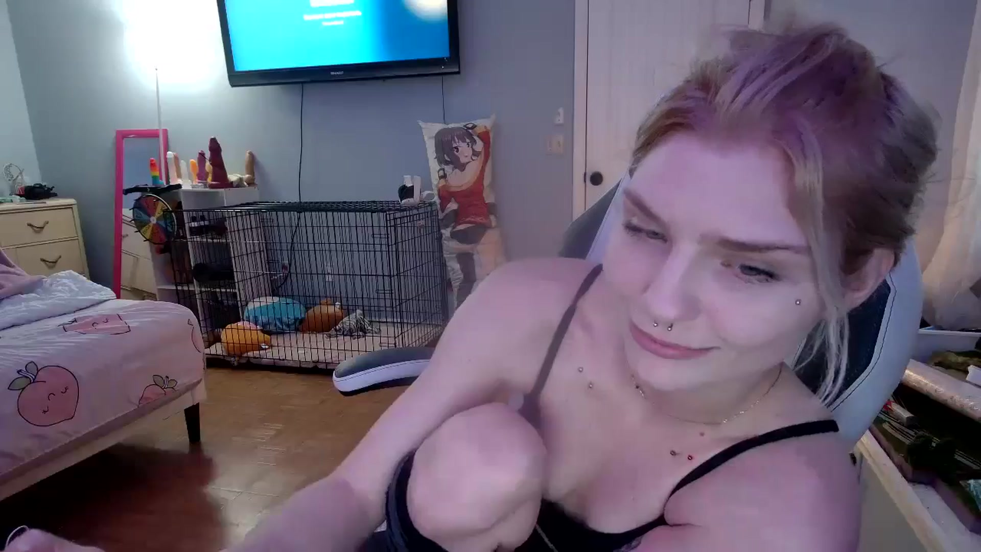 Gallery image thumbnail from DuckChan0's myfreecams stream on, 12/07/2024, 19:01 image 10 of 20