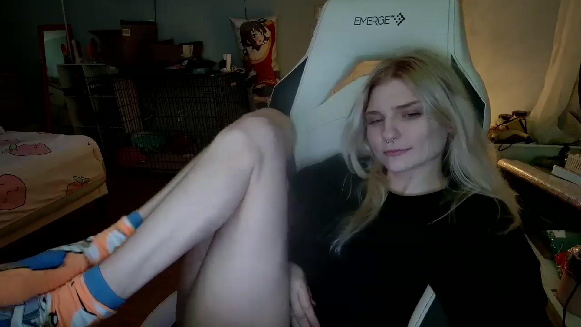 Gallery image thumbnail from DuckChan0's myfreecams stream on, 12/08/2024, 03:20 image 9 of 20