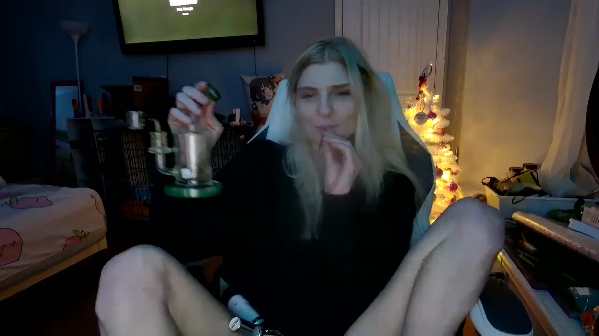 Gallery image thumbnail from DuckChan0's myfreecams stream on, 12/08/2024, 03:20 image 11 of 20