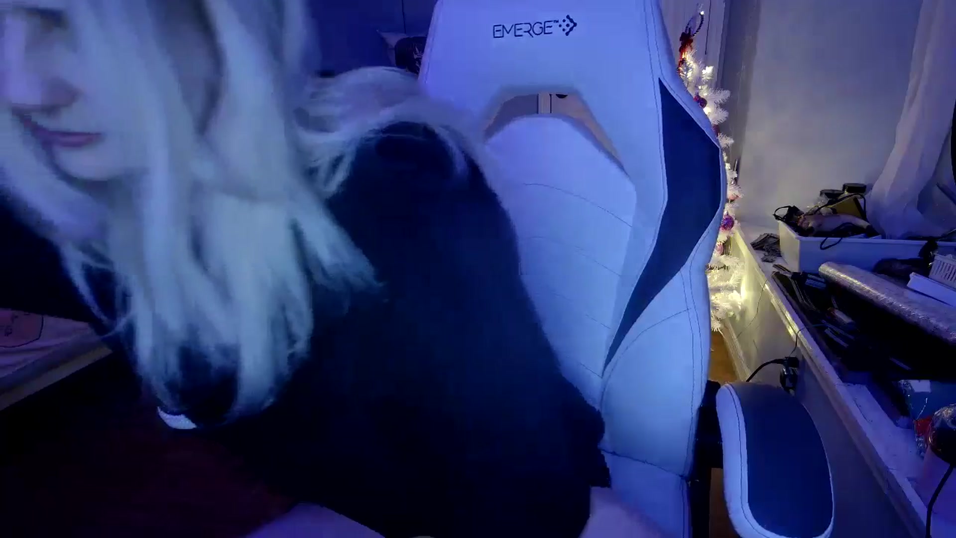 Gallery image thumbnail from DuckChan0's myfreecams stream on, 12/08/2024, 03:20 image 10 of 20