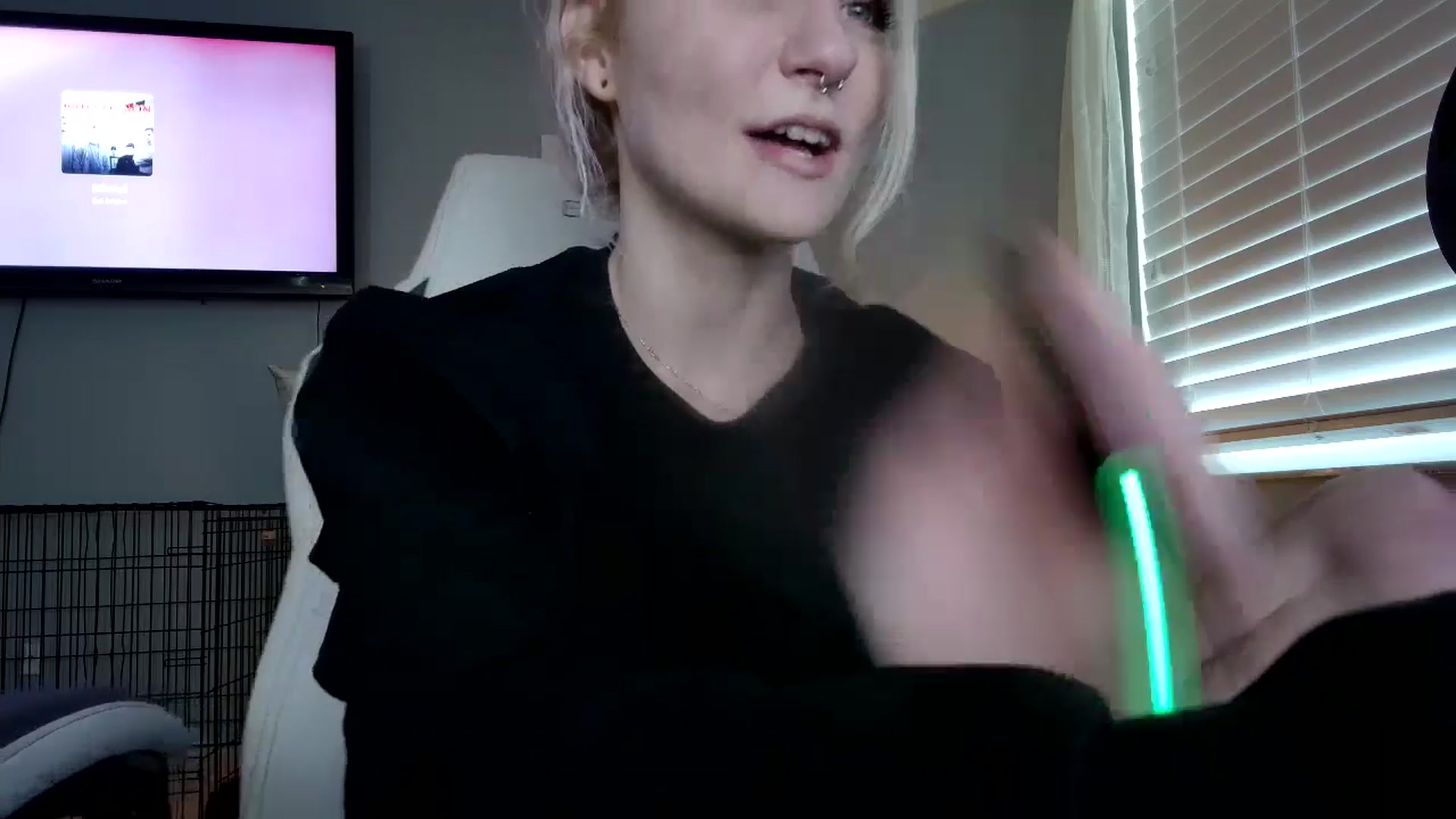 Gallery image thumbnail from DuckChan0's myfreecams stream on, 12/08/2024, 17:42 image 19 of 20