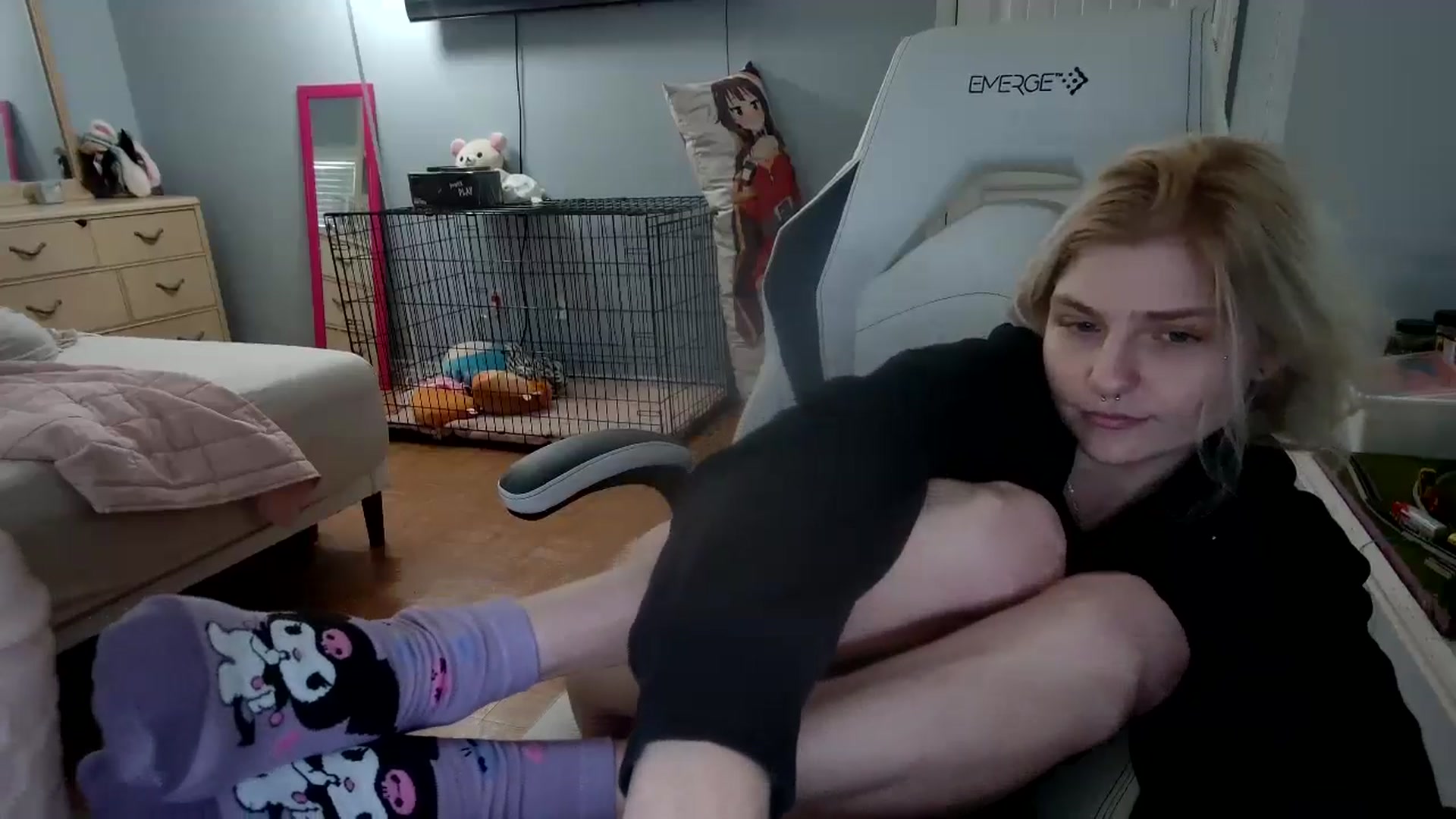 Gallery image thumbnail from DuckChan0's myfreecams stream on, 12/10/2024, 13:56 image 19 of 20