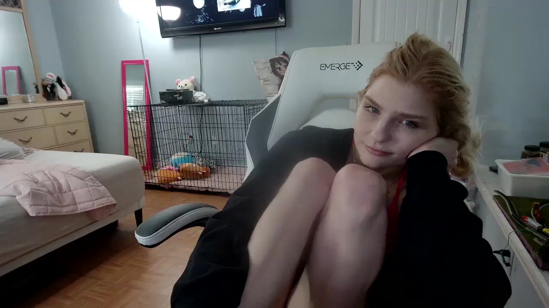 Gallery image thumbnail from DuckChan0's myfreecams stream on, 12/10/2024, 16:05 image 1 of 20