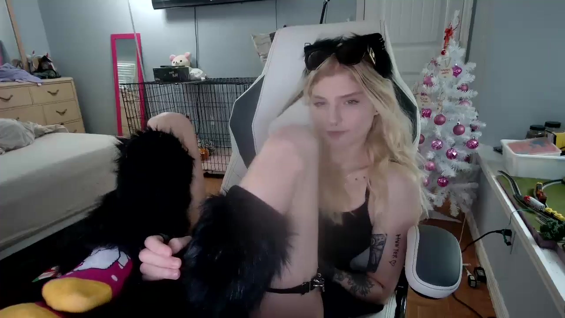 Gallery image thumbnail from DuckChan0's myfreecams stream on, 12/11/2024, 16:24 image 2 of 20