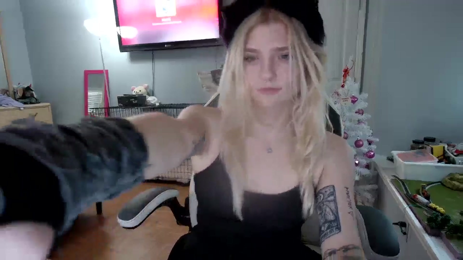 Gallery image thumbnail from DuckChan0's myfreecams stream on, 12/11/2024, 16:24 image 20 of 20