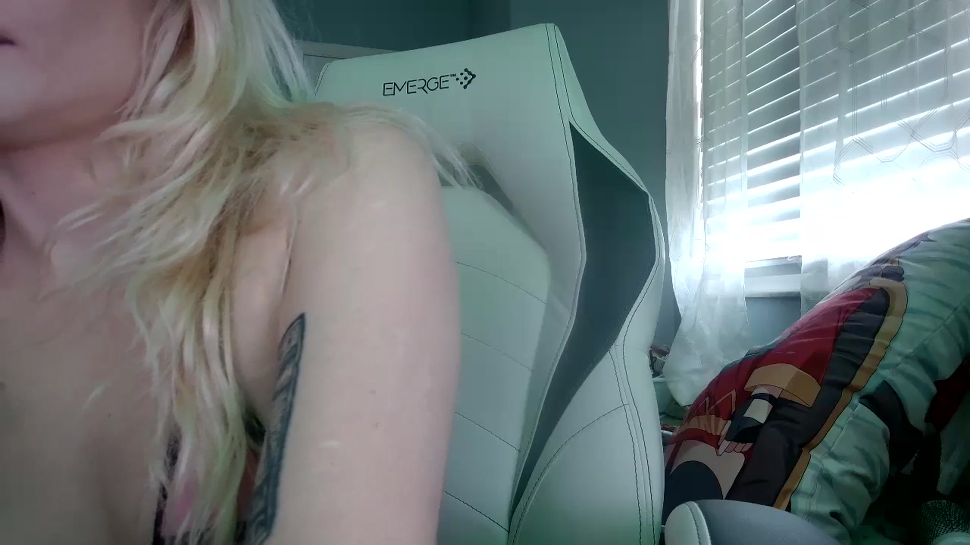 Gallery image thumbnail from DuckChan0's myfreecams stream on, 12/14/2024, 18:10 image 9 of 20