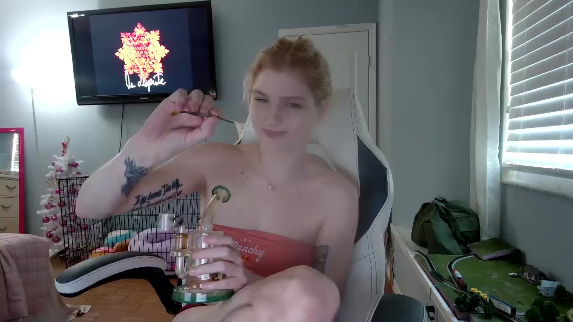 Gallery image thumbnail from DuckChan0's myfreecams stream on, 12/18/2024, 16:17 image 3 of 20