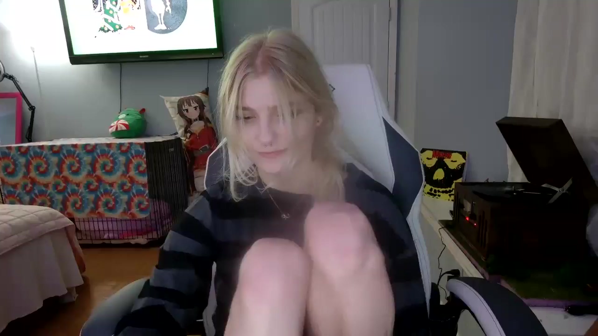 Gallery image thumbnail from DuckChan0's myfreecams stream on, 12/26/2024, 24:51 image 1 of 20