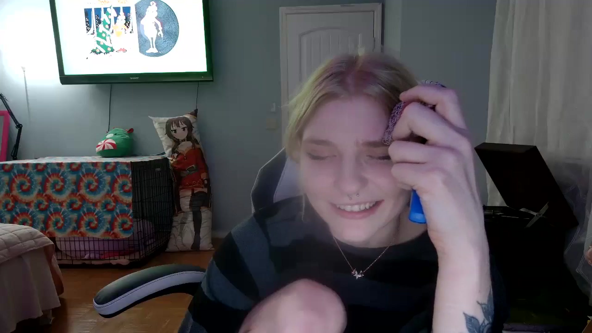 Gallery image thumbnail from DuckChan0's myfreecams stream on, 12/26/2024, 24:51 image 16 of 20