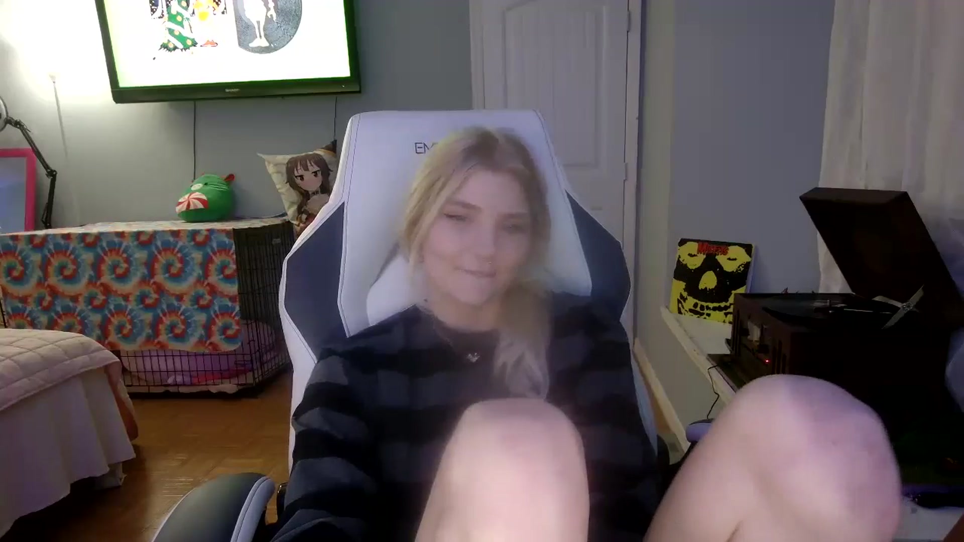 Gallery image thumbnail from DuckChan0's myfreecams stream on, 12/26/2024, 24:51 image 4 of 20