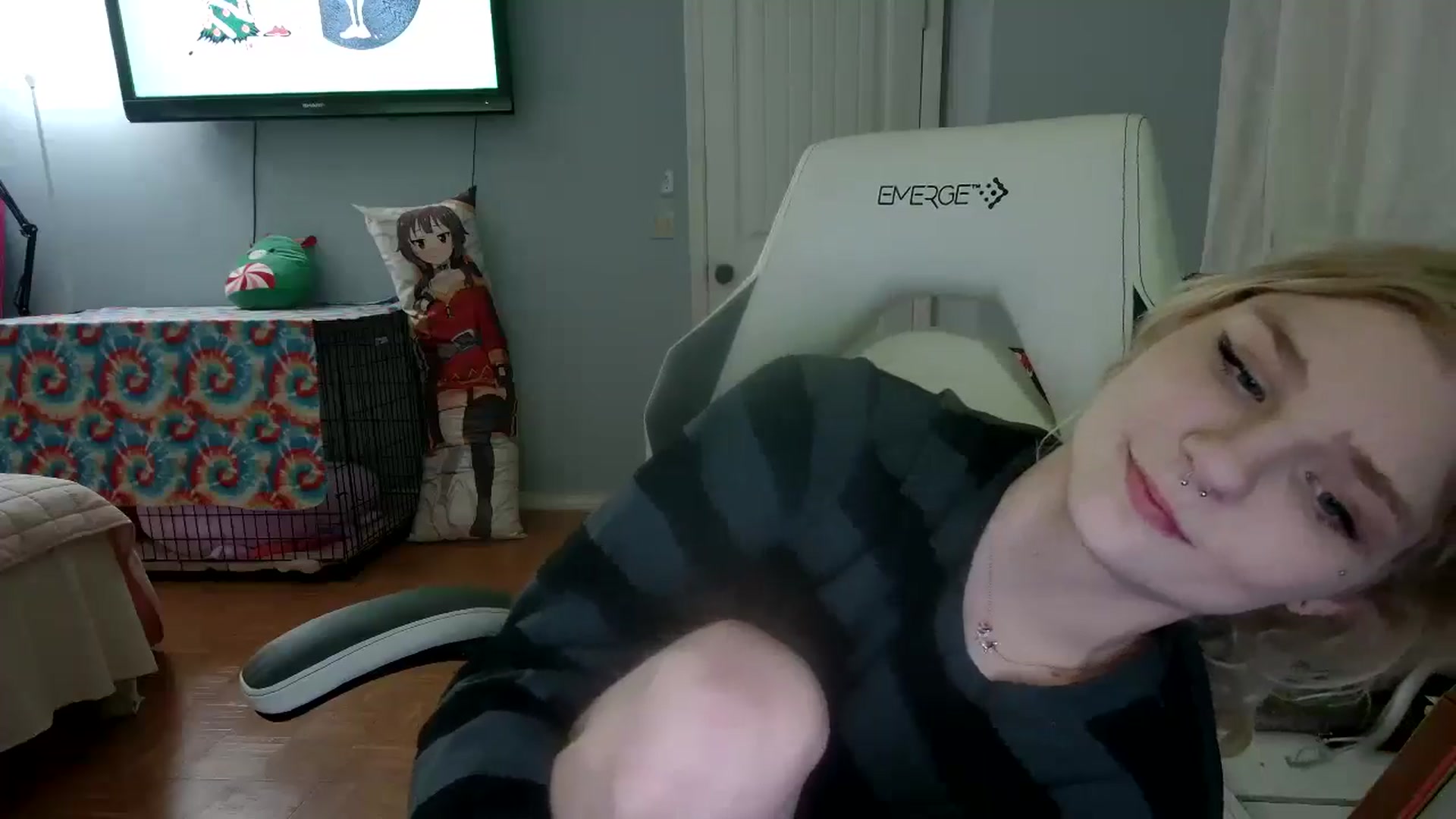 Gallery image thumbnail from DuckChan0's myfreecams stream on, 12/26/2024, 24:51 image 20 of 20