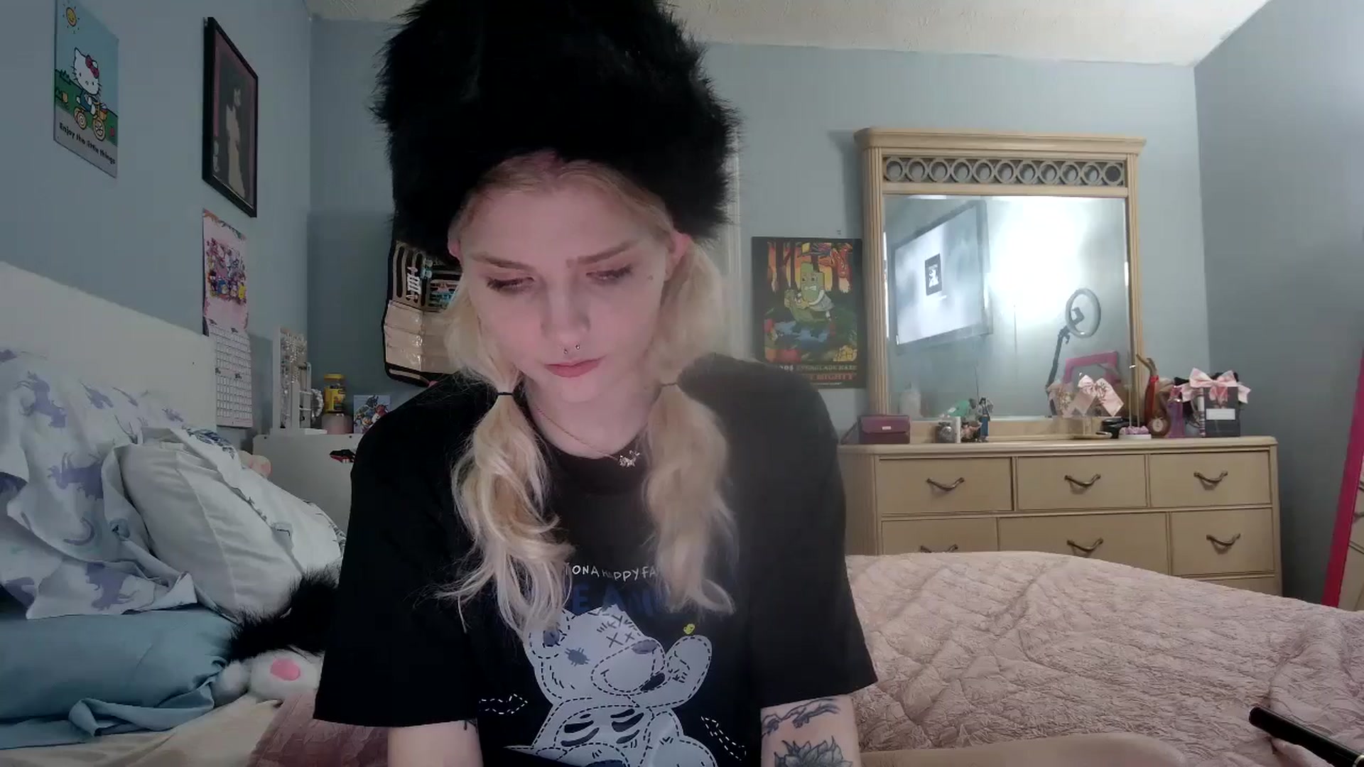 Gallery image thumbnail from DuckChan0's myfreecams stream on, 12/26/2024, 17:46 image 5 of 20