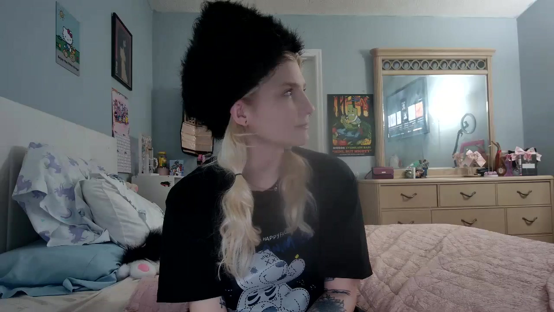Gallery image thumbnail from DuckChan0's myfreecams stream on, 12/26/2024, 17:46 image 6 of 20