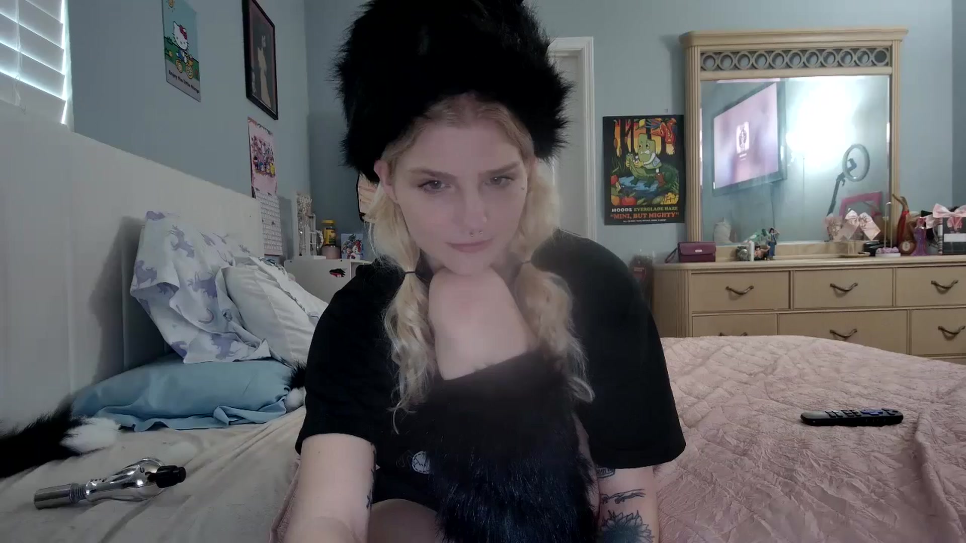 Gallery image thumbnail from DuckChan0's myfreecams stream on, 12/26/2024, 17:46 image 9 of 20