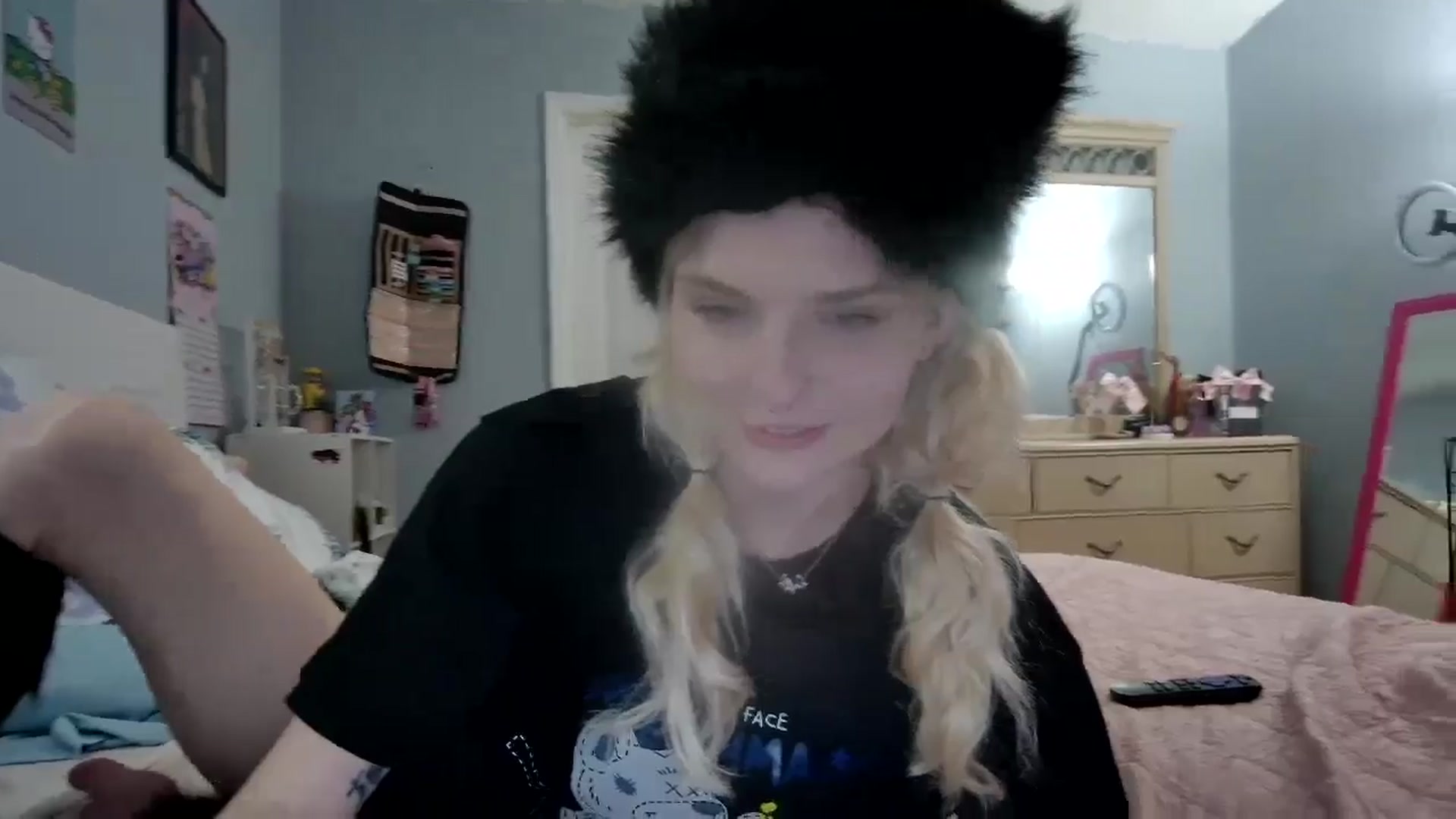 Gallery image thumbnail from DuckChan0's myfreecams stream on, 12/26/2024, 17:46 image 12 of 20