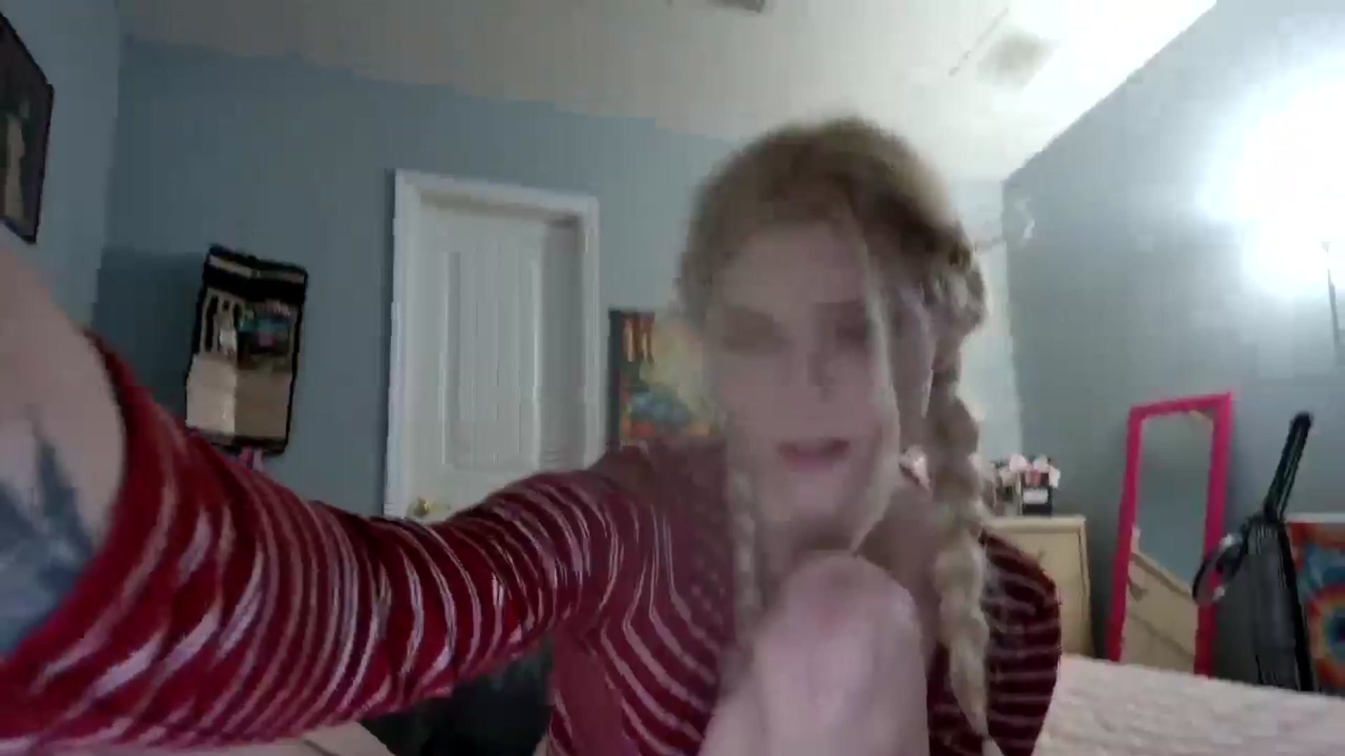 Gallery image thumbnail from DuckChan0's myfreecams stream on, 12/28/2024, 02:13 image 7 of 20