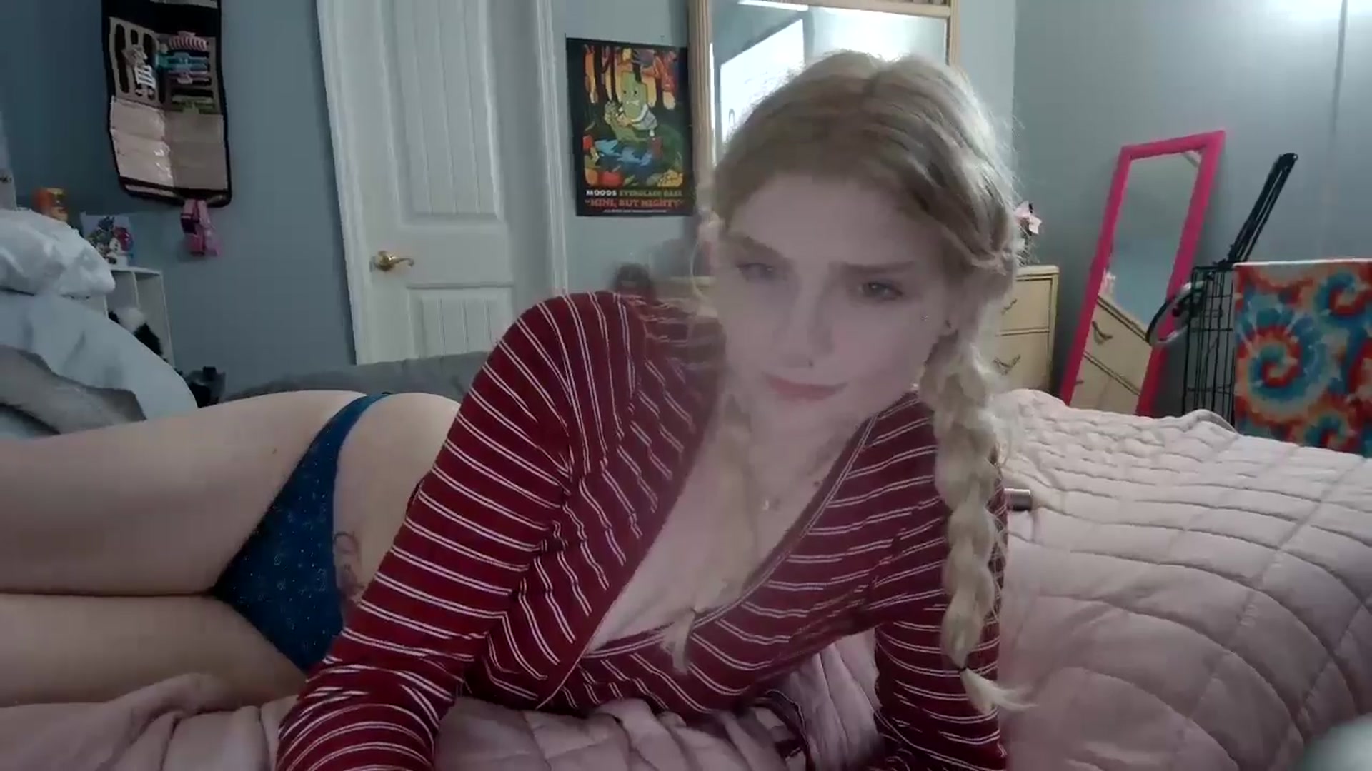 Gallery image thumbnail from DuckChan0's myfreecams stream on, 12/28/2024, 03:11 image 4 of 20